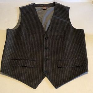 Perry Ellis vest